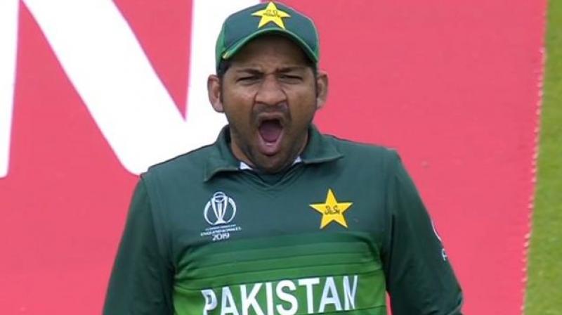 sarfaraz ahmed yawning