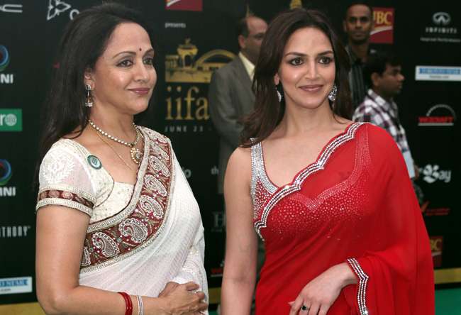 esha-deol-hema-malini
