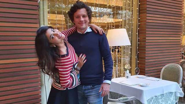 894097 Shriyasaran Andreikoscheev Lovestory