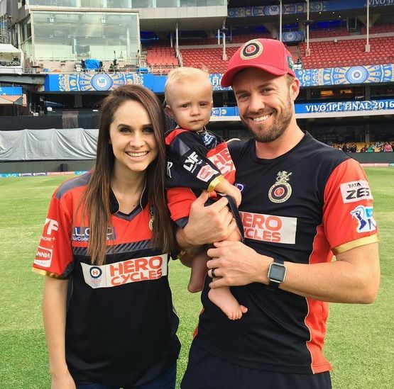 AB De Villiers Wife Son
