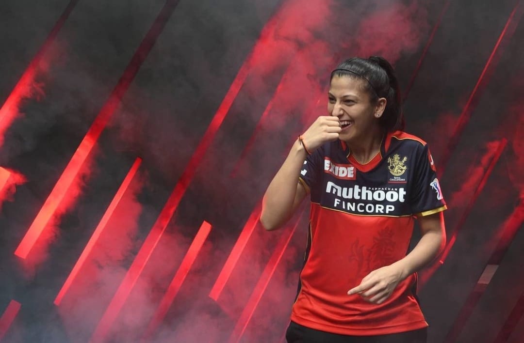 Navneeta Gautam Massage Therapist