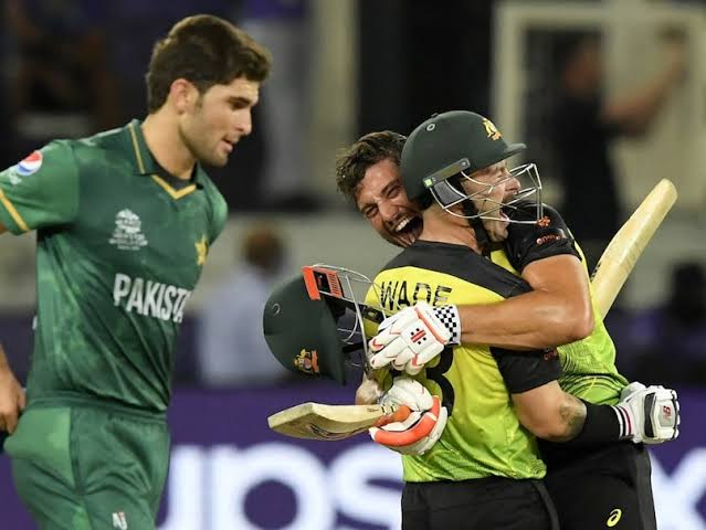 Pakistani Vs Australia