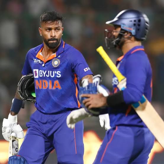 Hardik Pandya Dinesh Karthik