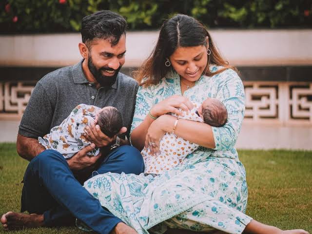 Dinesh Karthik With Wife And Son